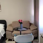 Bazar 4 Mini Apartament